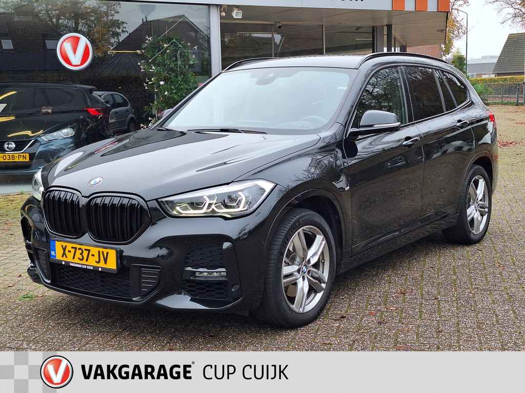 BMW X1 xDrive25e Executive M-Sport Line Head-Up/ Trekhaak/Adaptive Licht/Leer/Camera/Led/PDC voor en Achter